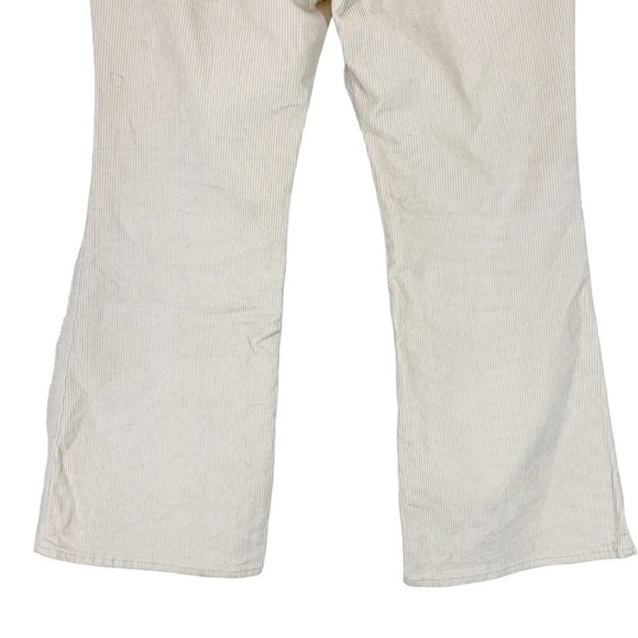 Levi’s High Waist Corduroy Flare Leg Pants Size 30 - Picture 7 of 9